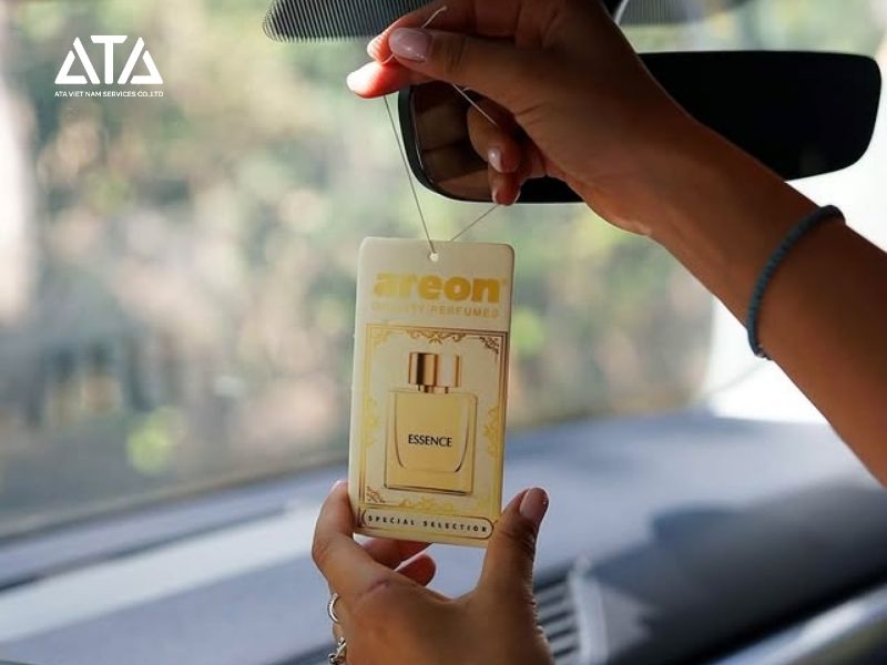 Hướng dẫn sử dụng lá thơm treo xe Areon Essence