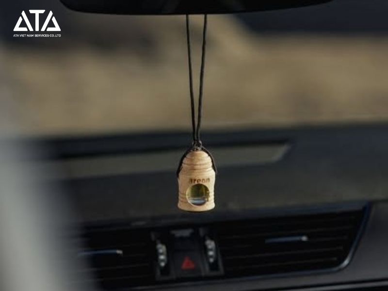 Tinh dầu treo xe Areon